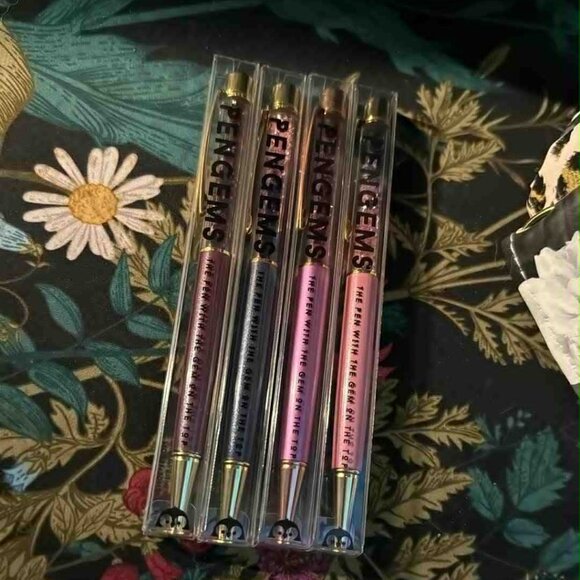 Pengems LOT - 27 pens - never used - different colors, collections - NEW - Picture 12 of 15